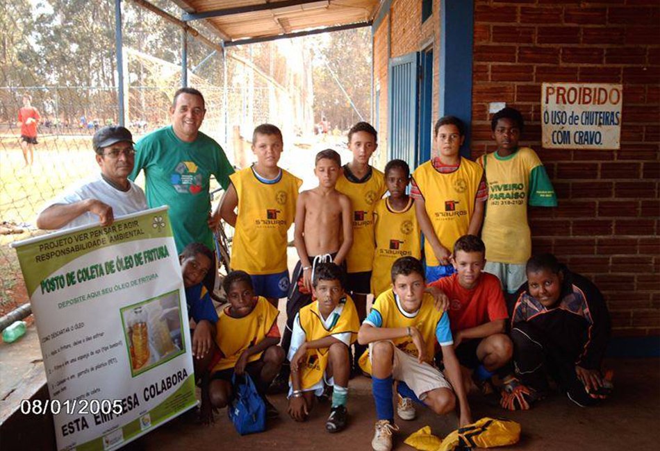 PROJETO COLETA OLEO DE FRITURA INSTITUTO 4 ELEMENTOS (16)